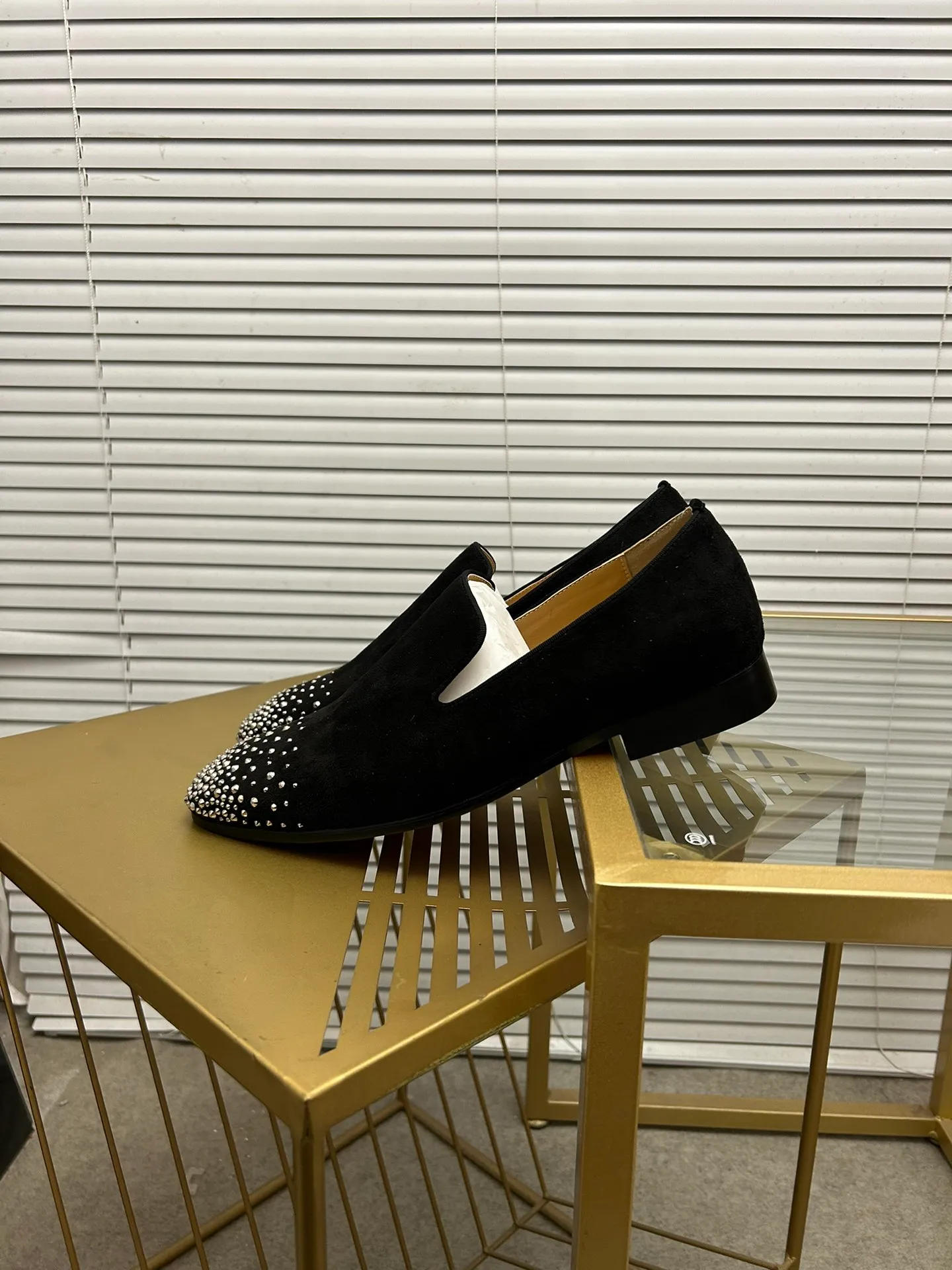(Customized model) Ex-factory price is 520. christian louboutin (CL red sole shoes) counter series, casual sneakers for couples 📢 📢 📢 Exclusive hot style release 🎈🎈💪 Movable latex feet 👻 Finished outsole line [Proud] 😝Female 35-40# Male 38#-46, global supply😝 [Top version]: Original imported genuine leather upper, top original leather lining, original molded TPU outsole, original 1:1 detail processing, original shoe last,